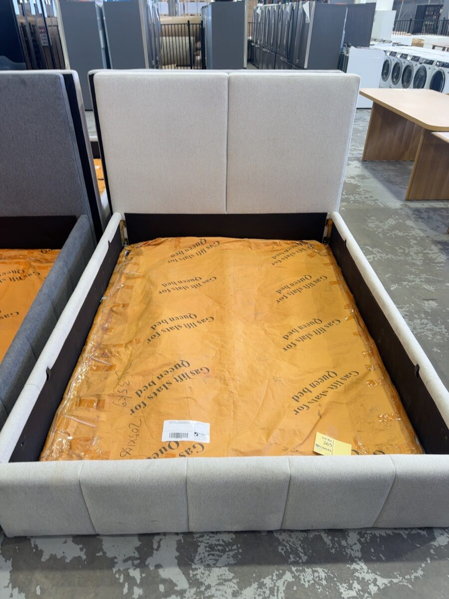 SAMPLE BEDS - FAWN QUEEN GAS LIFT STARDUST FABRIC BEDFRAME, SOLD AS IS