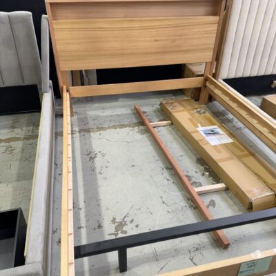 SAMPLE FURNITURE - PORTER QUEEN BEDFRAME, TAS OAK, SOLD AS IS