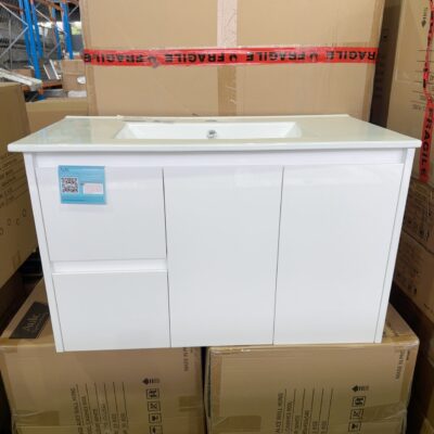 NEW AULIC ALICE 900MM WALL HUNG WHITE FINGERPULL VANITY, LEFT HAND DRAWER, WITH CRYSTAL CERAMIC TOP, CAWH03-900L-CT28 RRP5
