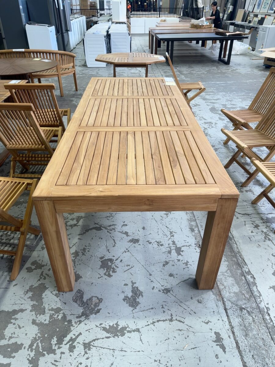 NEW PLANTATION TEAK OUTDOOR DINING TABLE 2400MM X 1000MM SEATS 8 TO 10, RRP$2190