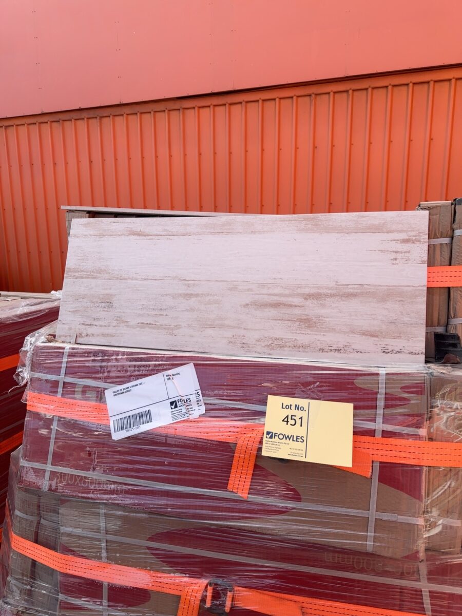 PALLET OF 300MM X 800MM TILE - WHITEWASH GS8002