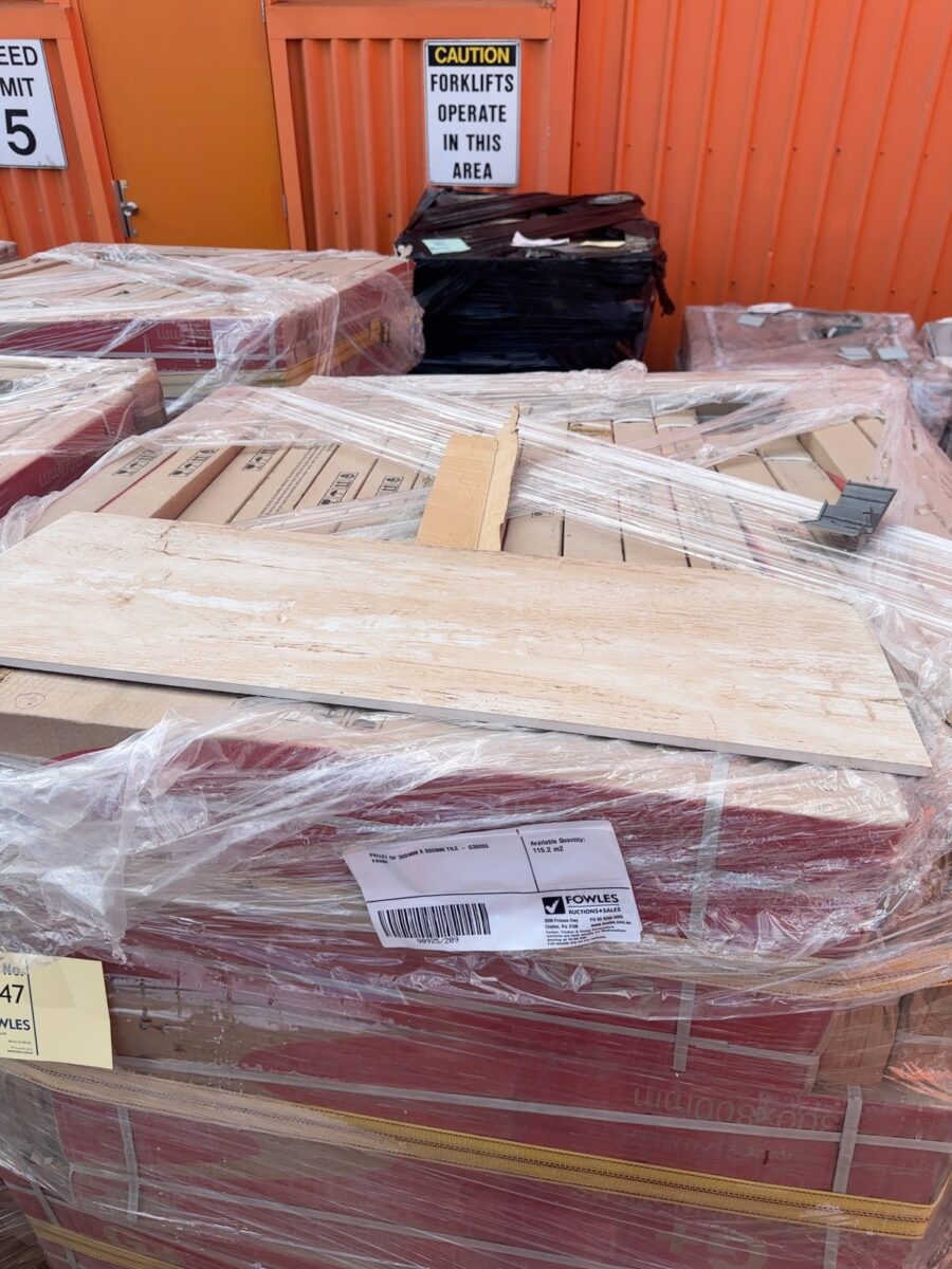 PALLET OF 300MM X 800MM TILE - G38006 FAWN