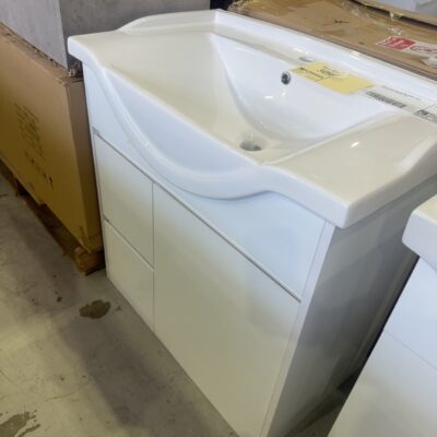 NEW 800MM WHITE GLOSS VANITY WITH CERAMIC TOP, VPB800-139L