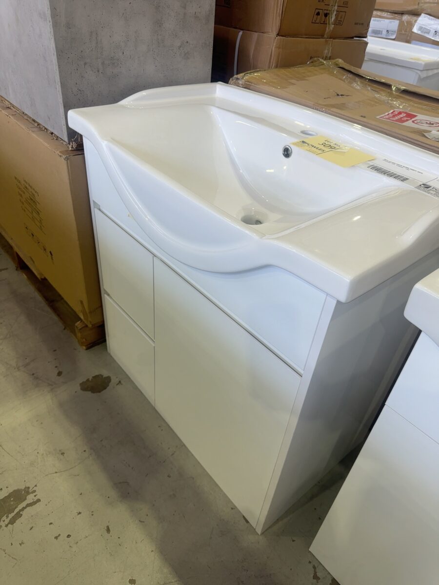 NEW 800MM WHITE GLOSS VANITY WITH CERAMIC TOP, VPB800-139L