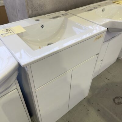 600MM GLOSS WHITE VANITY WITH CERAMIC TOP VPB600-431