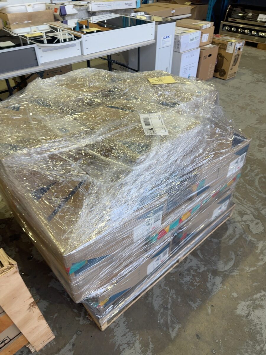 PALLET OF APPROX 22 CLARK UNIVERSAL CC 4S BE TOILET CISTERNS