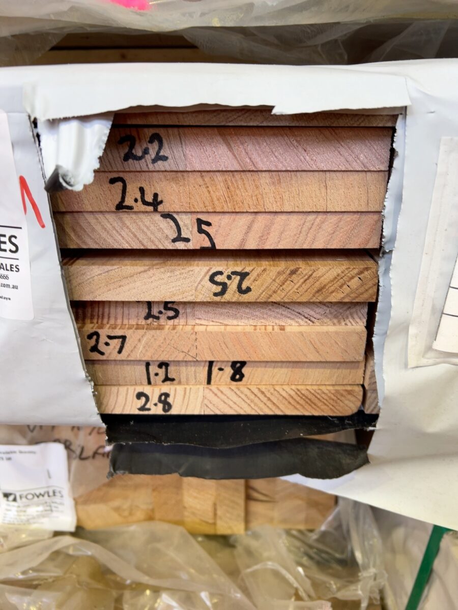190X19 AUS OAK DAR LAM KD HARDWOOD