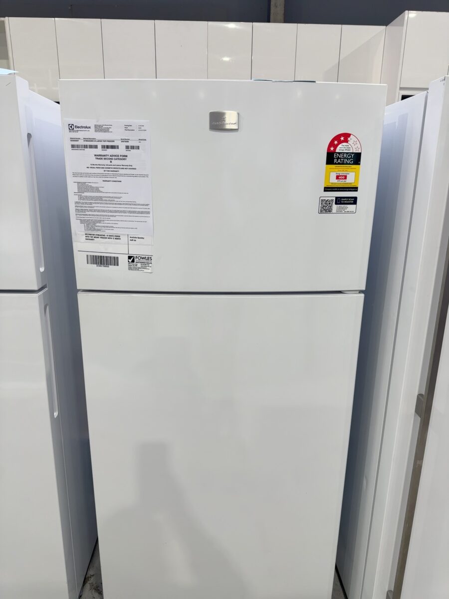 KELVINATOR KTM5402WC-R WHITE FRIDGE WITH TOP MOUNT FREEZER WITH 12 MONTH WARRANTY