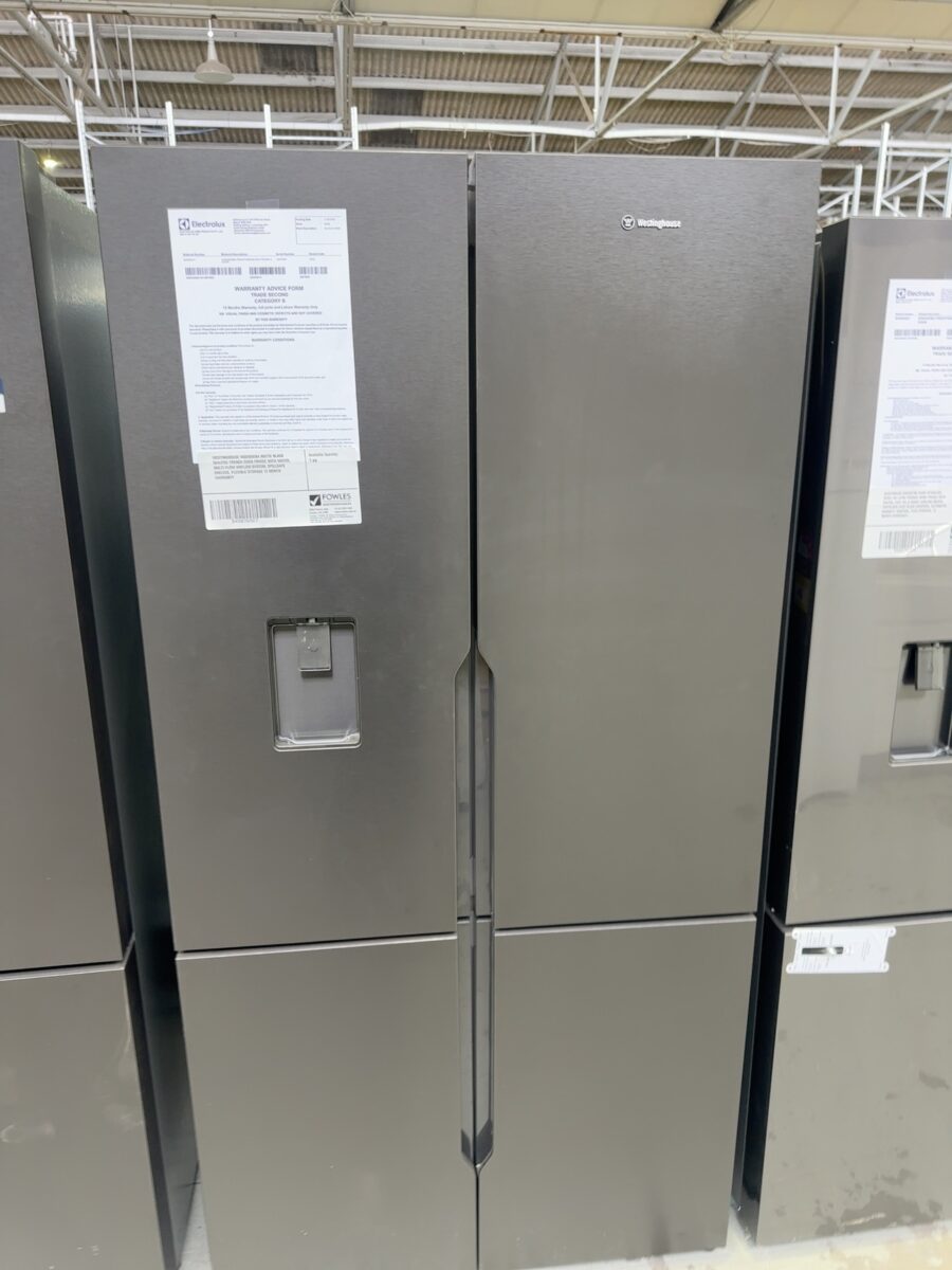WESTINGHOUSE WQE5650BA MATTE BLACK 564LITRE FRENCH DOOR FRIDGE WITH WATER, MULTI FLOW AIRFLOW SYSTEM, SPILLSAFE SHELVES, FLEXIBLE STORAGE 12 MONTH WARRANTY