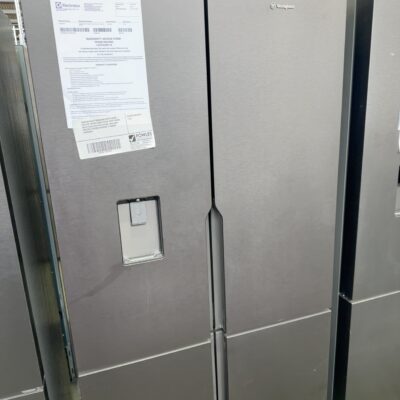 WESTINGHOUSE WQE5650BA MATTE BLACK 564LITRE FRENCH DOOR FRIDGE WITH WATER, MULTI FLOW AIRFLOW SYSTEM, SPILLSAFE SHELVES, FLEXIBLE STORAGE 12 MONTH WARRANTY