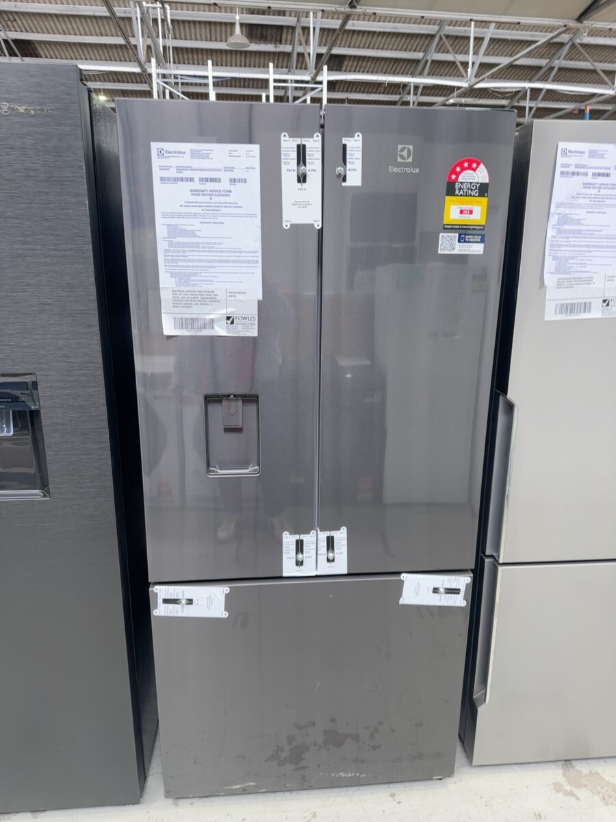 ELECTROLUX EHE5267BC DARK STAINLESS STEEL 491 LITRE FRENCH DOOR FRIDGE WITH WATER, FAST ICE & BOOST COOLING MODES, TASTELOCK EASY GLIDE CRISPERS, AUTOMATIC HUMIDITY CONTROL, FLEX STORAGE, 12 MONTH WARRANTY