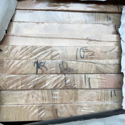 552.5X33 AUS OAK LAM KD HARDWOOD SHORTS