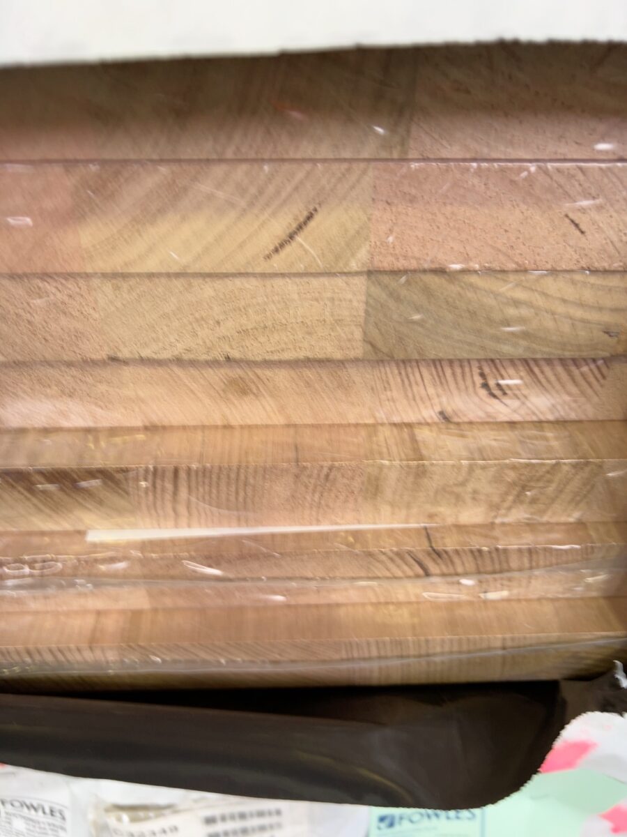 600X33 TAS OAK LAM KD HARDWOOD BENCHTOPS-11/2.4 1/2.2
