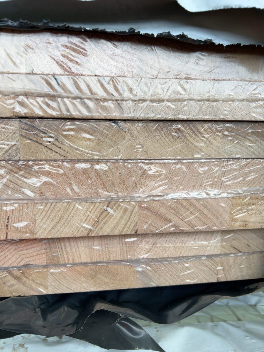 600X33 TAS OAK LAM KD HARDWOOD BENCHTOPS-12/2.4