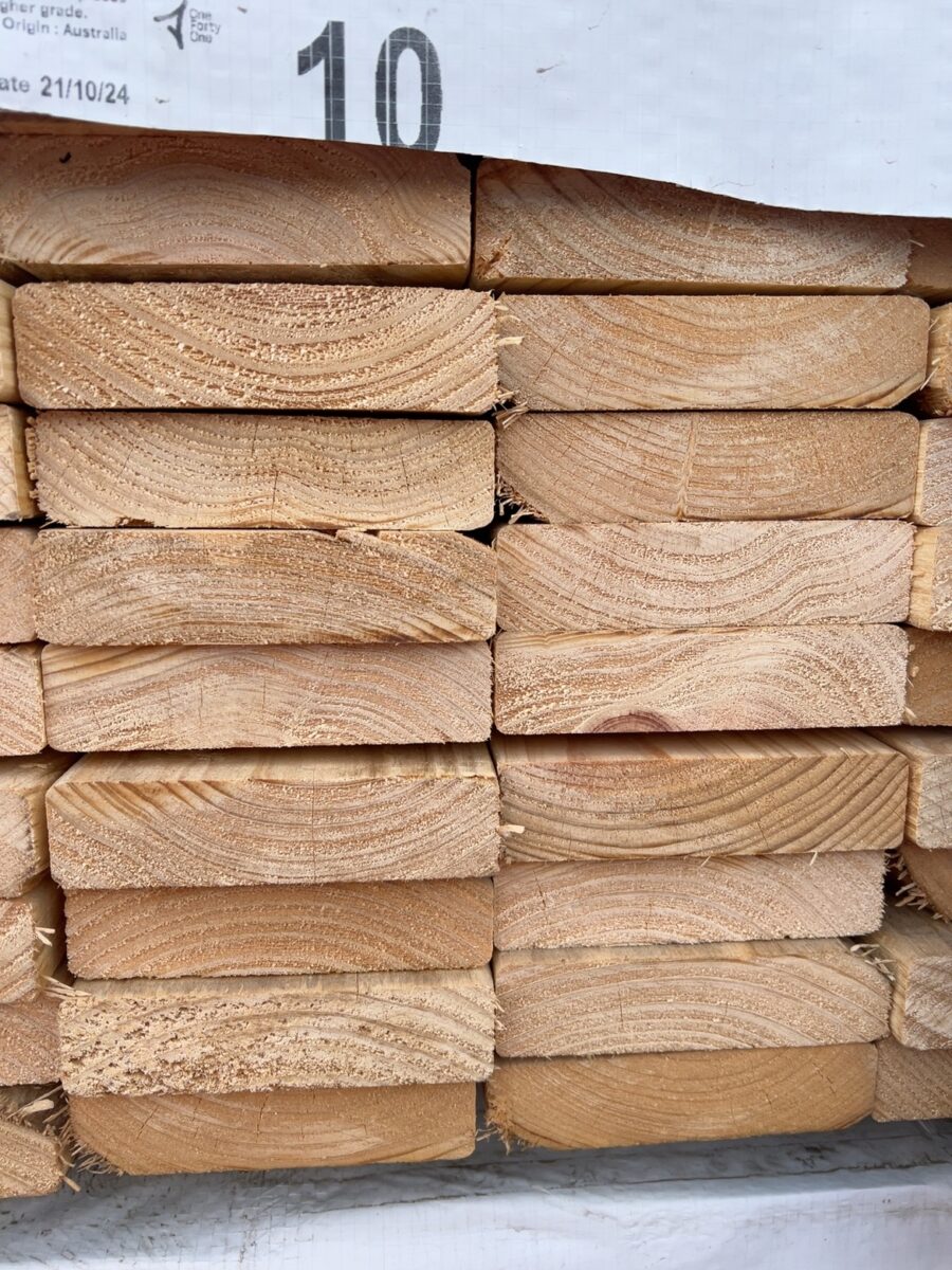140X35 MGP10 PINE-90/4.2 (THIS PACK IS AGED STOCK AND SOLD AS IS)