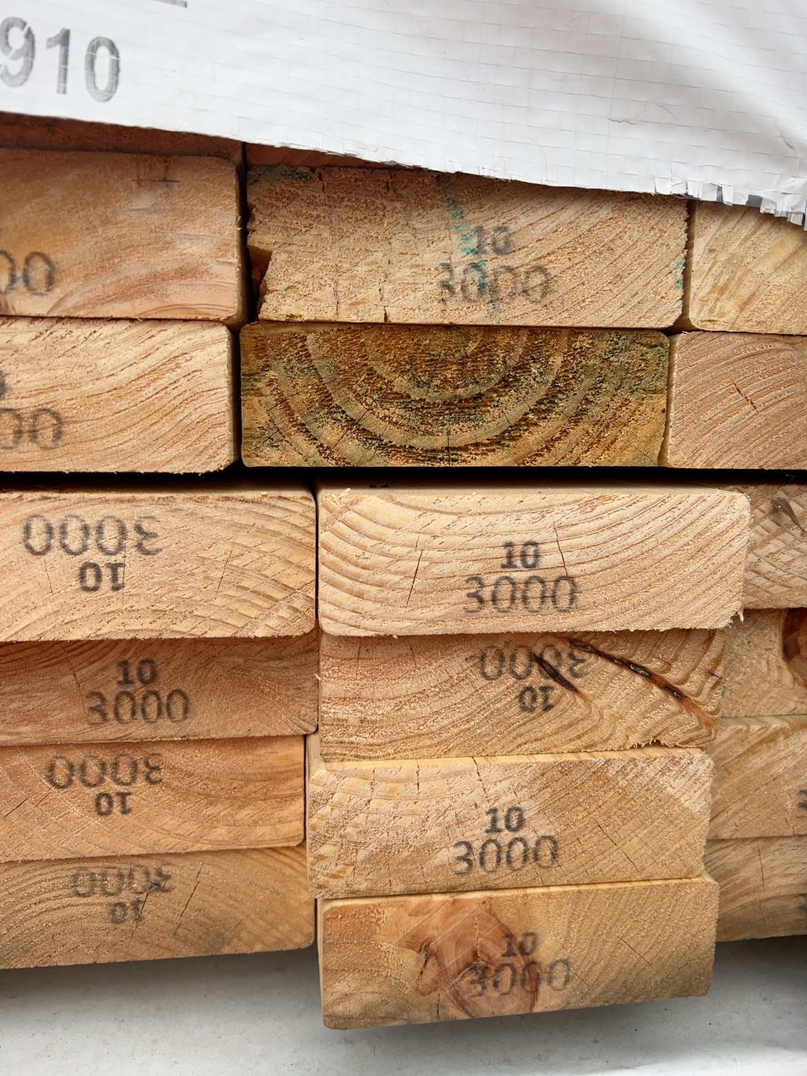 140X45 MGP10 PINE-70/3.0 (THIS PACK IS AGED STOCK AND SOLD AS IS)