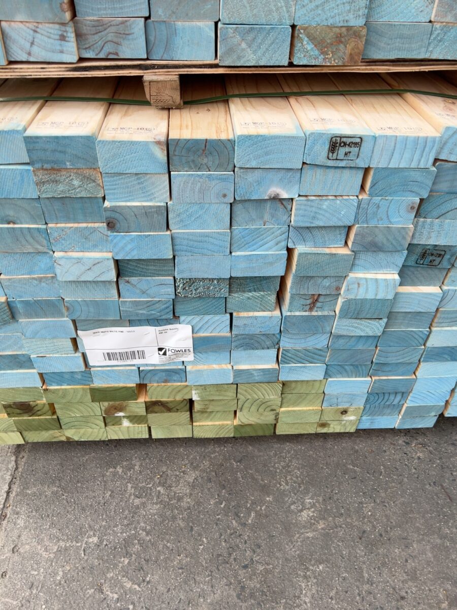 90X45 MGP10 BALTIC PINE-165/3.0