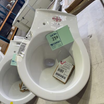 NEW BRITISH TRADITIONAL QUALITY HEYFORD WALL HUNG PAN, HY4WH01030