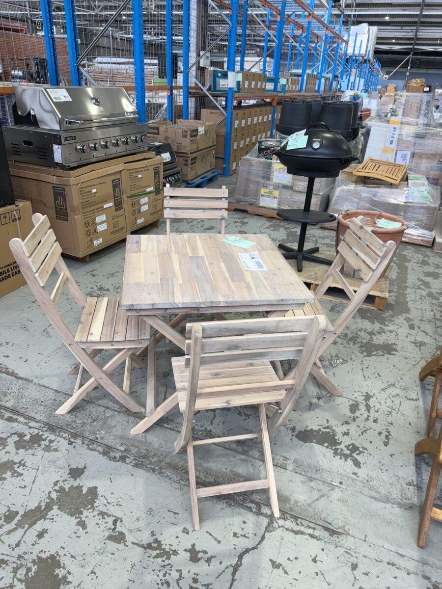 NEW WASHED WHITE ACACIA WOOD SMALL SQUARE OUTDOOR TABLE WITH 4 CHAIRS, SOLD AS IS