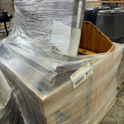 PALLET OF ASSORTED GARDEN FURNITURE SOLD AS IS