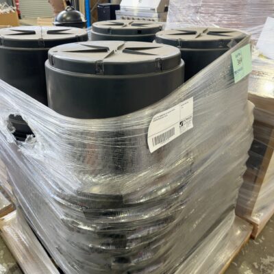 PALLET OF ASSORTED 510 BLACK PLASTIC GARDEN POTS SOLD AS IS