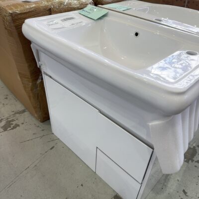 NEW 800MM VANITY WITH DRAWER RIGHT HAND SIDE, CERAMIC TOP VPB800-111