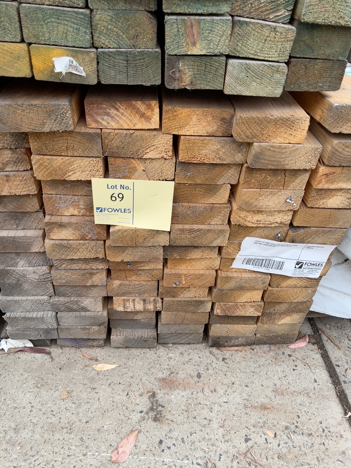 120X45 F5 PINE 83/6.0 (PACK IS WEATHERED AND MAY CONTAIN MOULD) SOLD AS IS