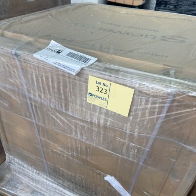 PALLET OF 900MM X 900MM ACRYLIC SHOWER BASE, CENTRE SQUARE WASTE ABS9X9CN