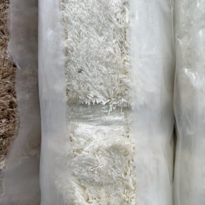 NEW NOAH SHAGGY RUG 200CM X 290CM RRP$999 - IVORY NEW NOAH SHAGGY RUG 200CM X 290CM RRP$999 - IVORY