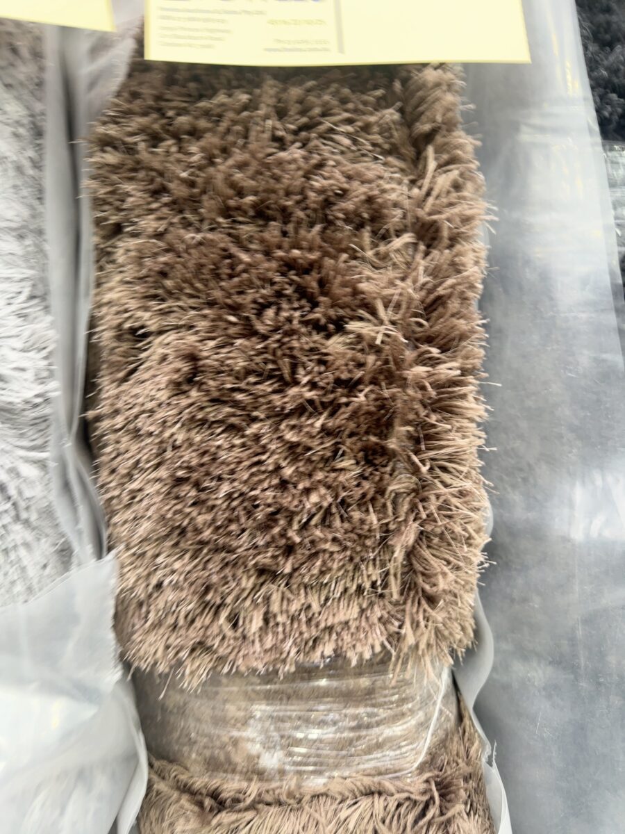 NEW NOAH SHAGGY RUG 200CM X 290CM RRP$999 - BROWN