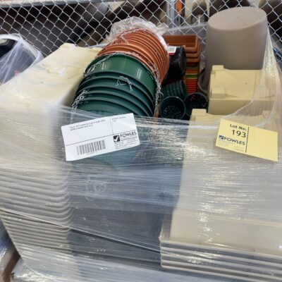 PALLET WITH ASSORTED PLASTIC PLANT POTS, 680MM & SQUARE SOLD AS IS