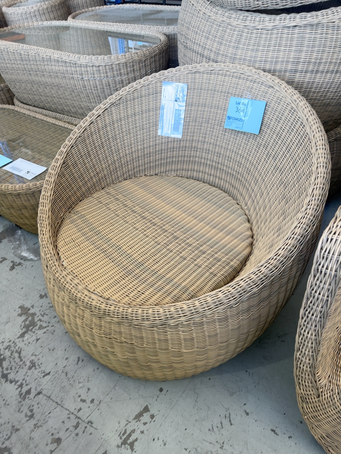 EX HIRE PREMIUM POLY RATTAN OUTDOOR CURVED ARM CHAIR , NO CUSHION, SOLD AS IS