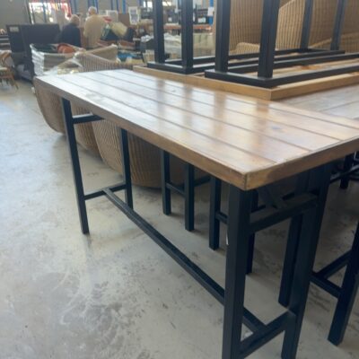 EX HIRE LONG RECTANGLE TIMBER & METAL BAR TABLE, SOLD AS IS