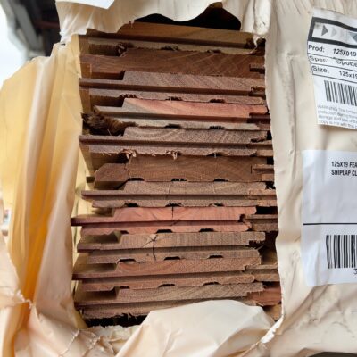 125X19 FEATURE GRADE SPOTTED GUM SHIPLAP CLADDING