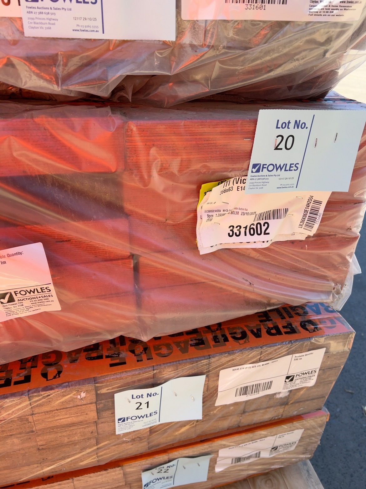 356X63 E14 (F17) H2S LVL BEAMS-9/5.4