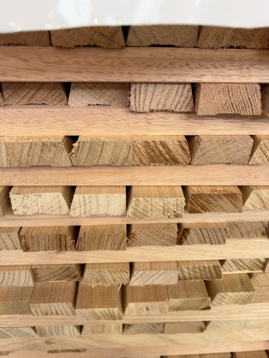 42X19 TAS OAK S/BEVEL KD HARDWOOD ARCHITRAVES SHORTS