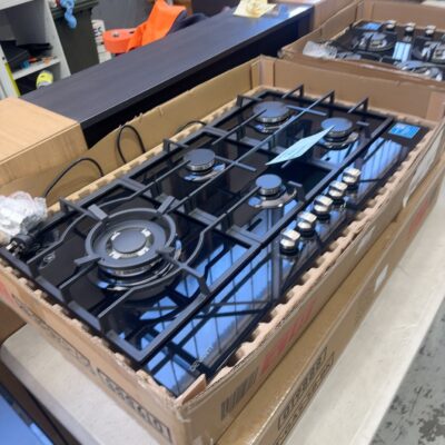 NEW 900MM DEVANTI GAS COOKTOP ON BLACK GLASS, 5 BURNER WITH 3 MONTH WARRANTY