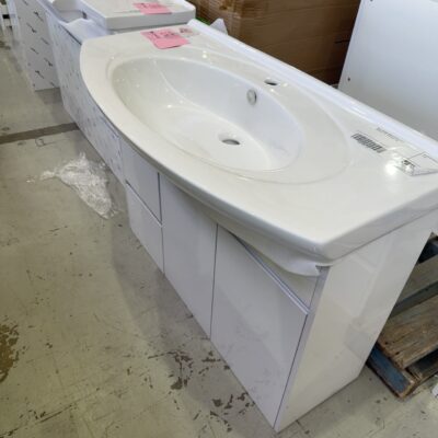 NEW 1000MM WHITE GLOSS VANITY WITH CERAMIC TOP, VPB1000-144