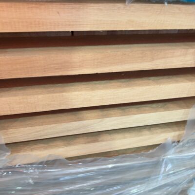 285X33 GRANDIS KD HARDWOOD LAM STAIR TREADS-126/1.0
