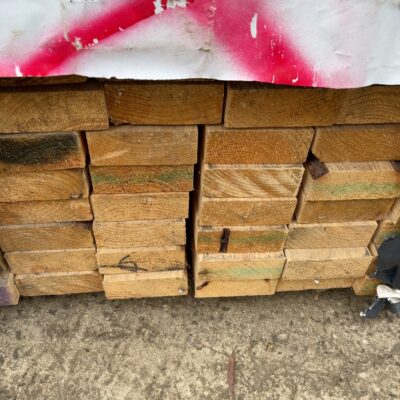 120X45 MGP12 PINE 72/5.4 (PACK IS WEATHERED AND MAY CONTAIN MOULD) SOLD AS IS