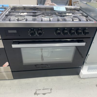 EX DISPLAY BLACK EURO 900MM FREESTANDING DUAL FUEL OVEN, EO90FSDPBL, 8 FUNCTIONS, 5 GAS BURNER WITH WOK, 3 MONTH WARRANTY