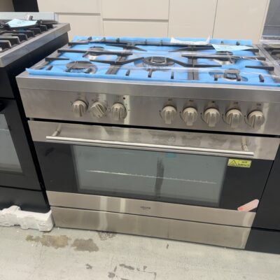 EX DISPLAY EURO 900MM FREESTANDING DUAL FUEL OVEN, EV900DPSX,  3 MONTH WARRANTY