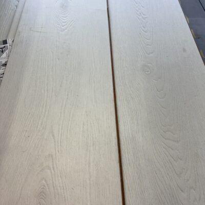 1219X238X8MM CLASSIC WHITE LAMINATE FLOORING-(14 BOXES X 2.61 M2)