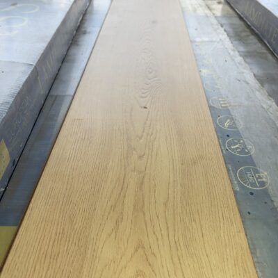 1219X238X8MM CLASSIC BEIGE LAMINATE FLOORING-(14 BOXES X 2.61 M2)