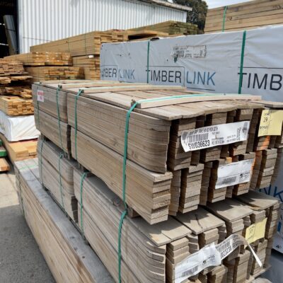 70X19 H3 T/PINE GOTHIC PICKETS 360/0.9