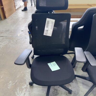 SAMPLE FURNITURE - BLACK FABRIC & MESH ERGONOMIC OFFICE CHAIR, HIGH BACK WITH ADJUSTABLE HEADREST, FULLY ADJUSTABLE, LUMBAR SUPPORT WEIGHT CAPACITY 130KG, RRP$329 F