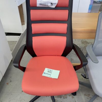 SAMPLE FURNITURE - ORANGE & BLACK OFFICE CHAIR, HEIGHT ADJUSTABLE, RRP$159 WEIGHT CAPACITY $120KG, M