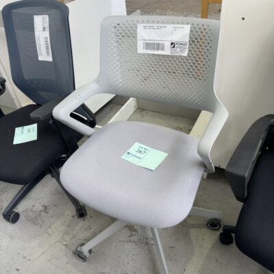 SAMPLE FURNITURE - LIGHT GREY MESH FABRIC OFFICE CHAIR, RRP$119, P SAMPLE FURNITURE - LIGHT GREY MESH FABRIC OFFICE CHAIR, RRP$119, P