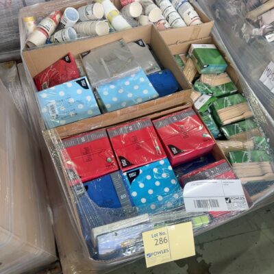 PALLET WITH ASSORTED NAPKINS & WOODEN CUTLERY, SOLD AS IS
