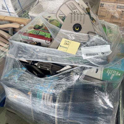 PALLET OF ASSORTED HOSE REELS, SOLD AS IS PALLET OF ASSORTED HOSE REELS, SOLD AS IS